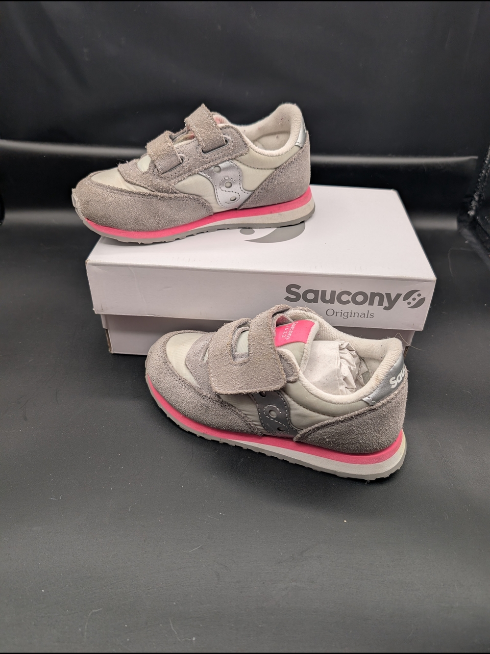 Saucony Kids Gray and Pink Velcro Sneakers